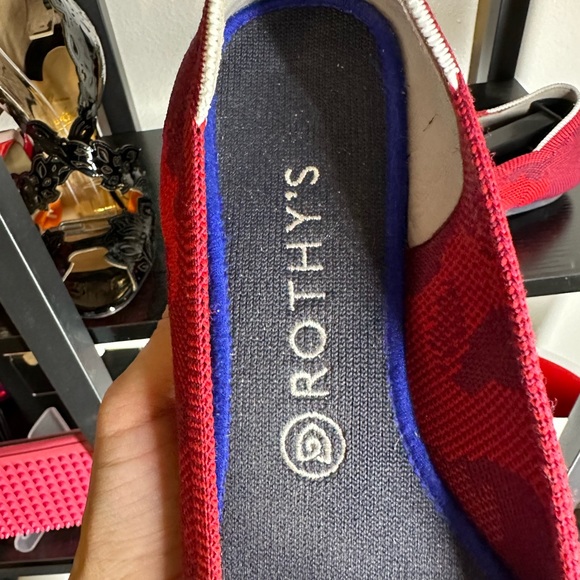 Rothy’s red camo point - Picture 5 of 6